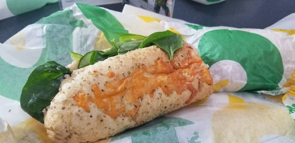 Subway Restaurants | restaurant | 20236 S Avalon Blvd, Carson, CA 90746, USA | 3105161222 OR +1 310-516-1222