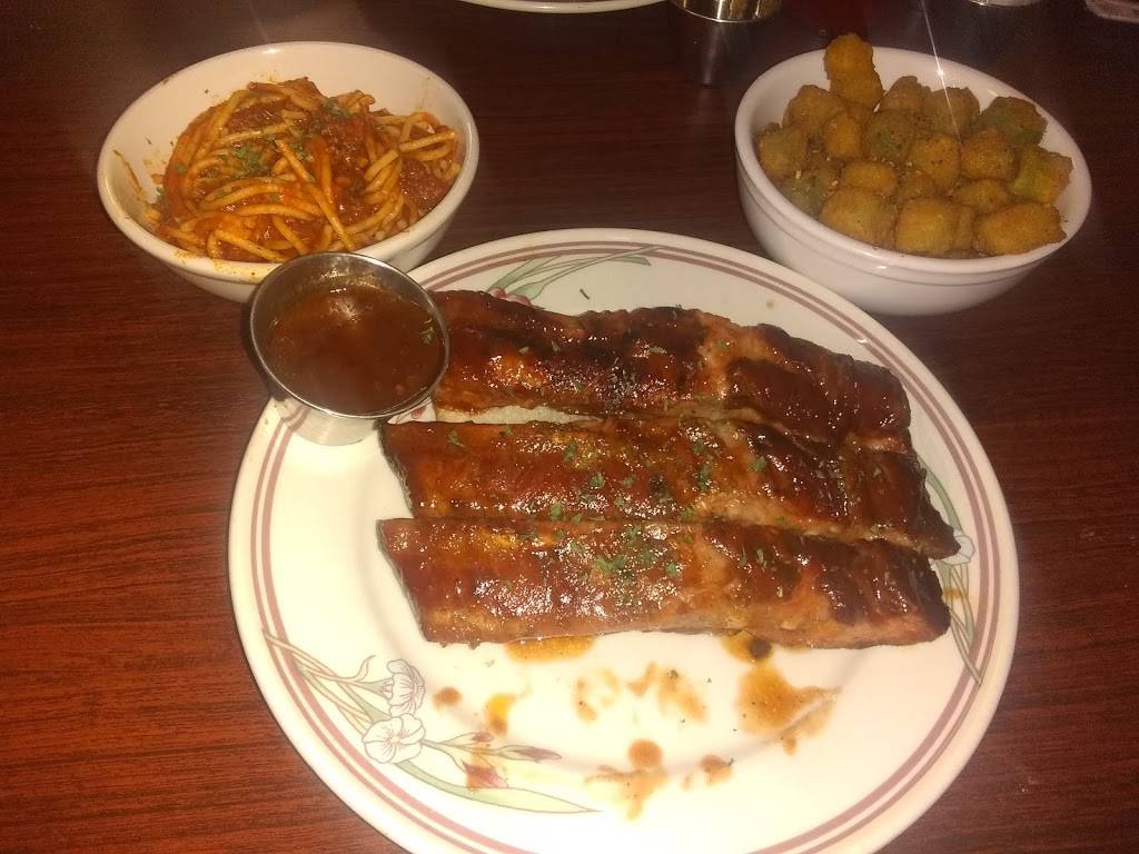 TMarie’s Homestyle Foods and Seafood | restaurant | 2414 Patrick Ave, Omaha, NE 68111, USA | 4024523324 OR +1 402-452-3324