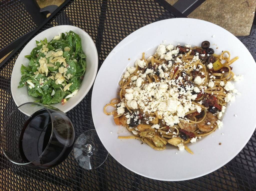 Bigelos Bistro | restaurant | 140 N Main St, Edwardsville, IL 62025, USA | 6186551471 OR +1 618-655-1471