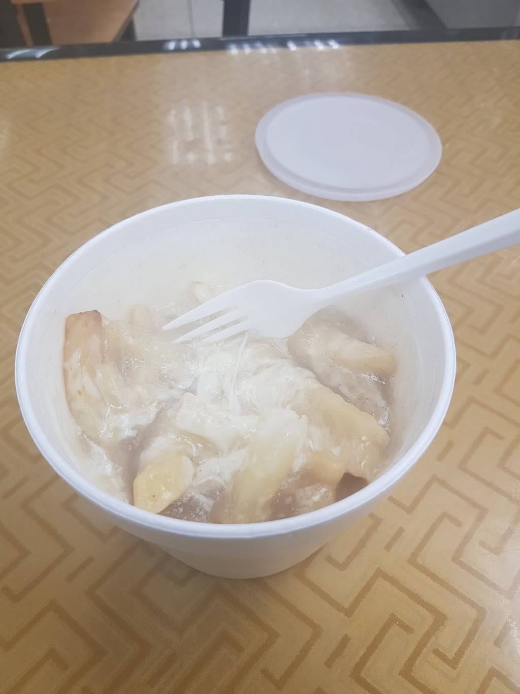 Bennys Famous Pizza | restaurant | 2018, 4514 13th Ave, Brooklyn, NY 11219, USA | 7184382369 OR +1 718-438-2369