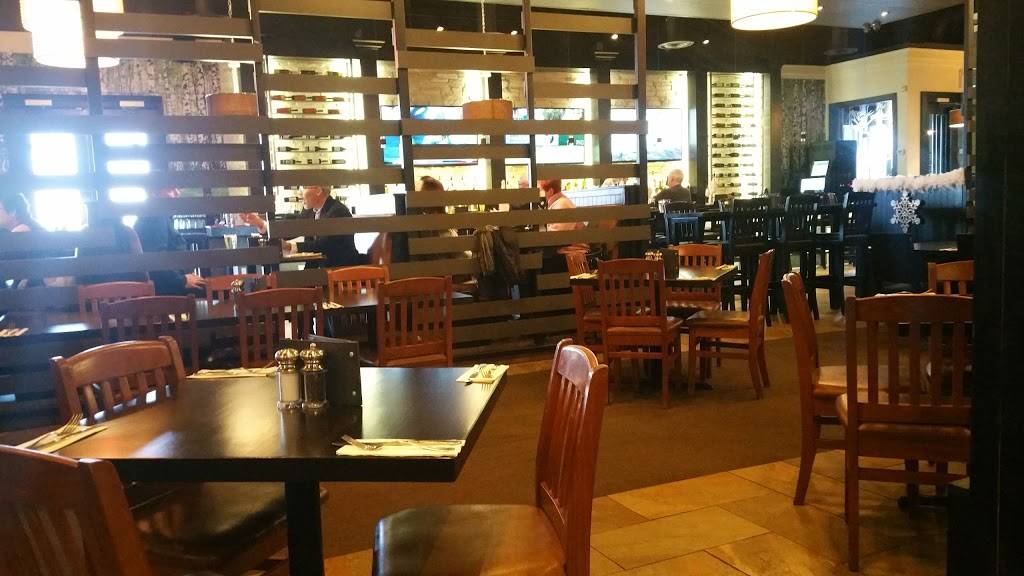 Turtle Jacks Oakville | restaurant | 360 Dundas St E, Oakville, ON L6H 6Z9, Canada | 9052570909 OR +1 905-257-0909