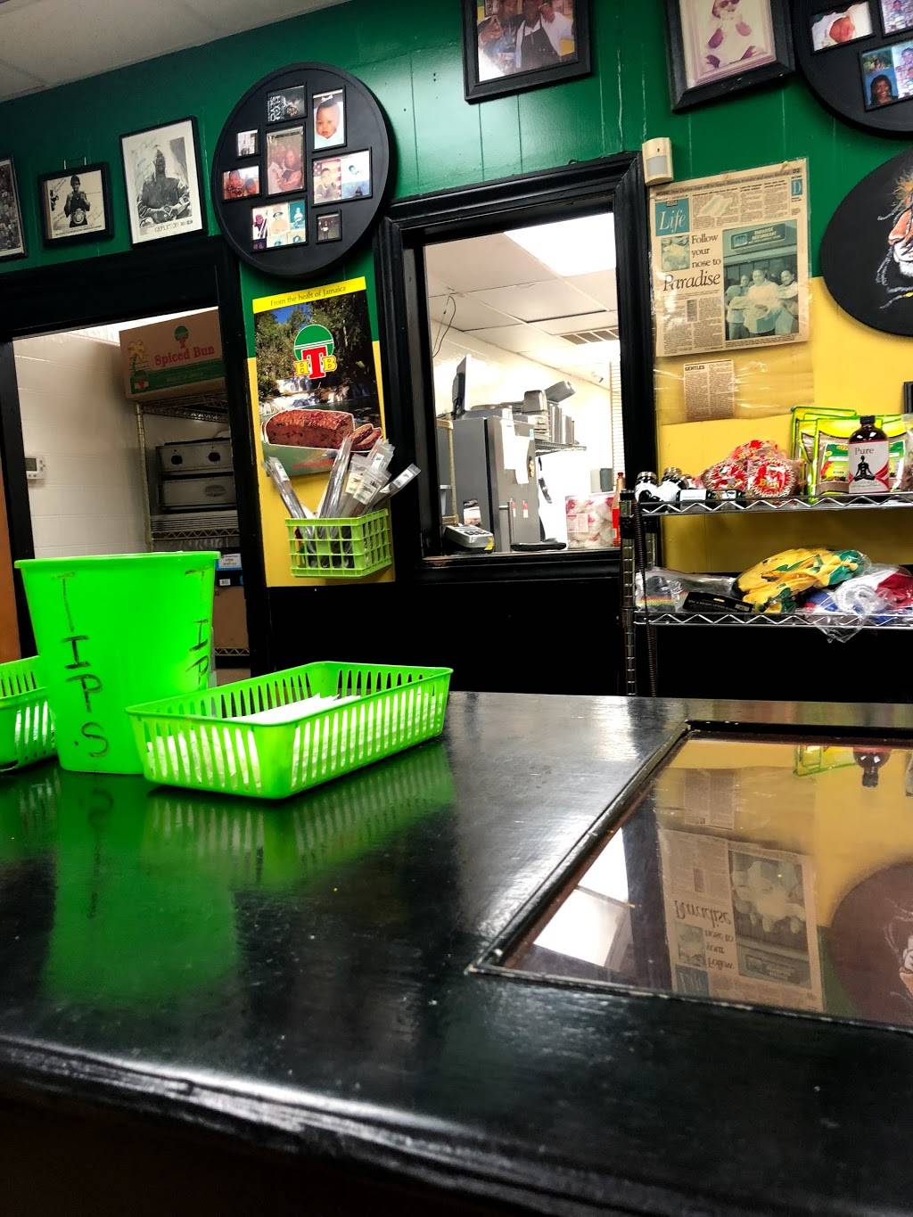 Paradise West Indian American | restaurant | 2006 Randleman Rd # A, Greensboro, NC 27406, USA | 3362733552 OR +1 336-273-3552