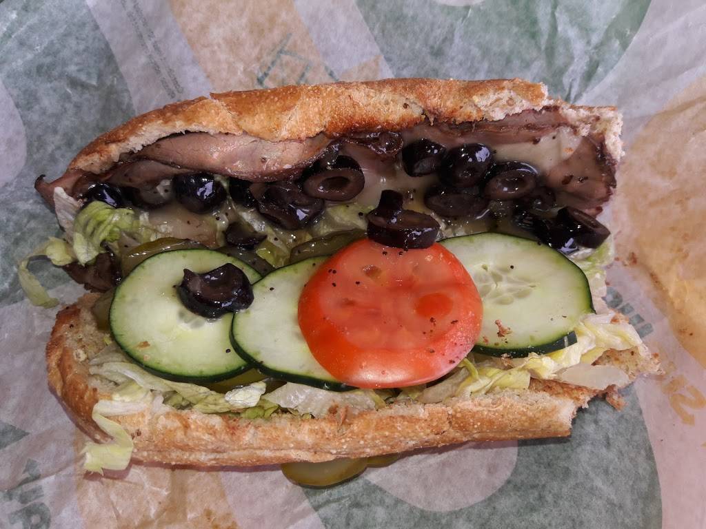 Subway Restaurants | restaurant | 156 E Sepulveda Blvd, Carson, CA 90745, USA | 3105497198 OR +1 310-549-7198