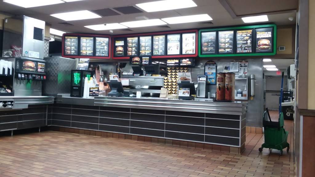 Carls Jr. | restaurant | 5722 S 49th W Ave, Tulsa, OK 74107, USA | 9184450075 OR +1 918-445-0075