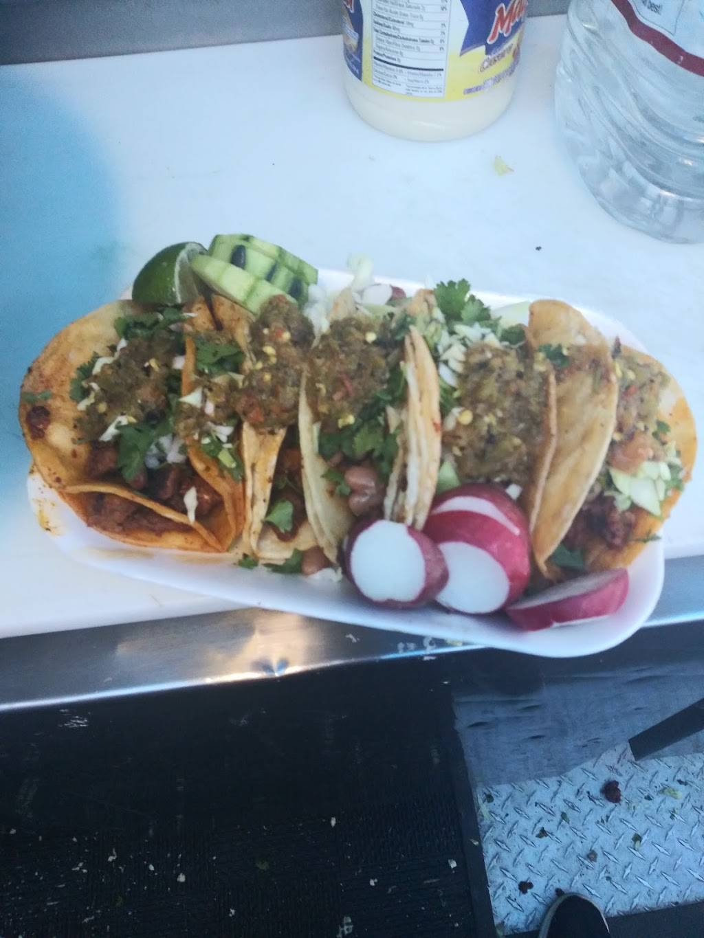 Alicias | restaurant | 701 E 4th St, Santa Ana, CA 92701, USA | 2087571480 OR +1 208-757-1480