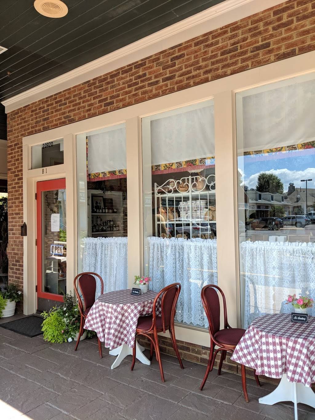 French Market Cafe & Gourmet Shop | restaurant | 20920 Torrence Chapel Rd # B1, Cornelius, NC 28031, USA | 7046412201 OR +1 704-641-2201