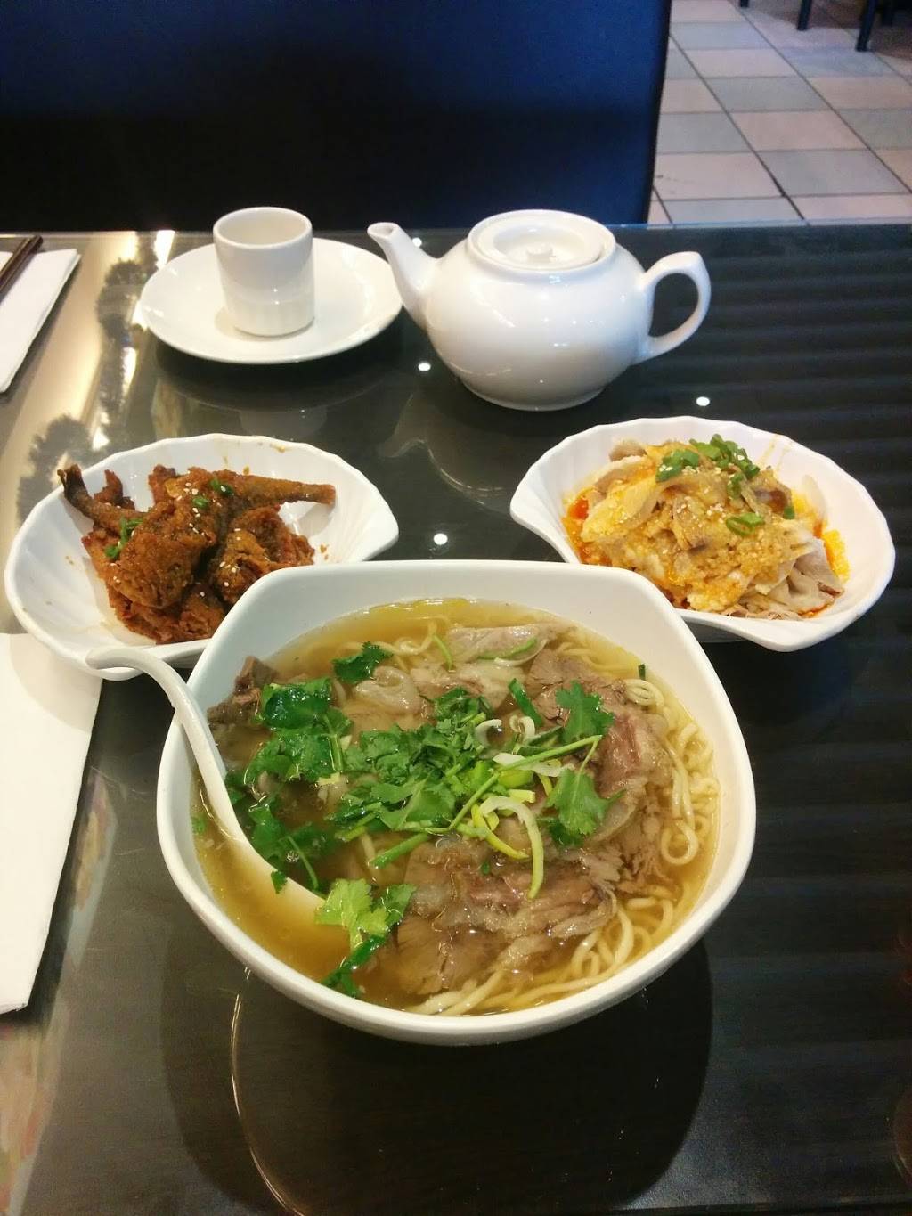 Eight Noodles | restaurant | 3309 Sheppard Ave E, Scarborough, ON M1T 3K2, Canada | 4164901888 OR +1 416-490-1888