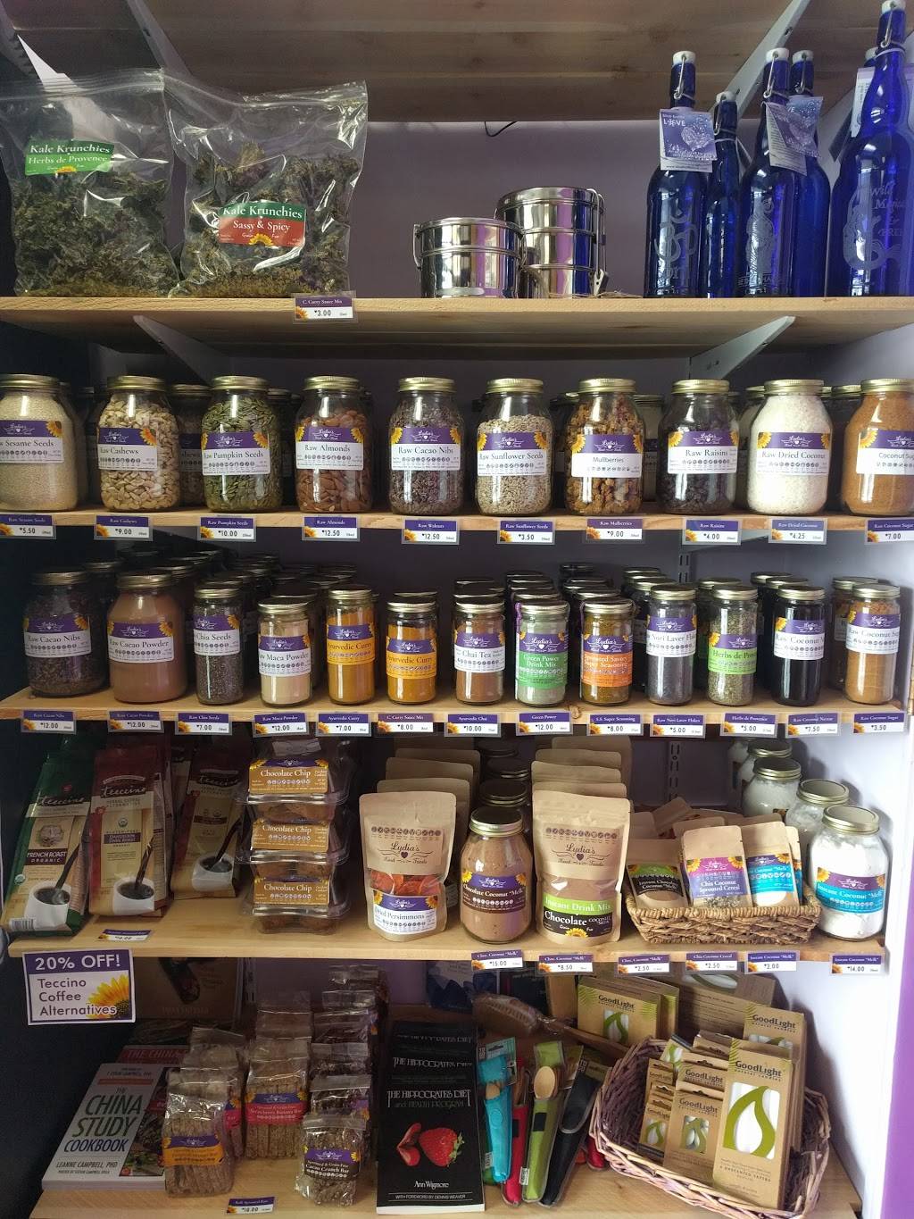 Lydias Health Foods | restaurant | 1390 N McDowell Blvd suite e, Petaluma, CA 94954, USA | 7079920776 OR +1 707-992-0776