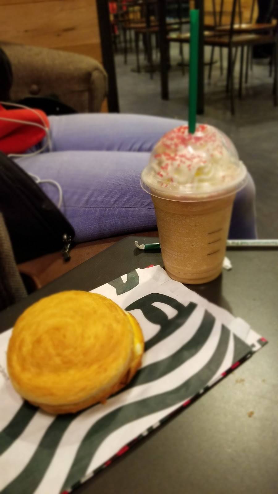 Starbucks | cafe | 165 E Army Trail Rd, Glendale Heights, IL 60139, USA | 6303070489 OR +1 630-307-0489