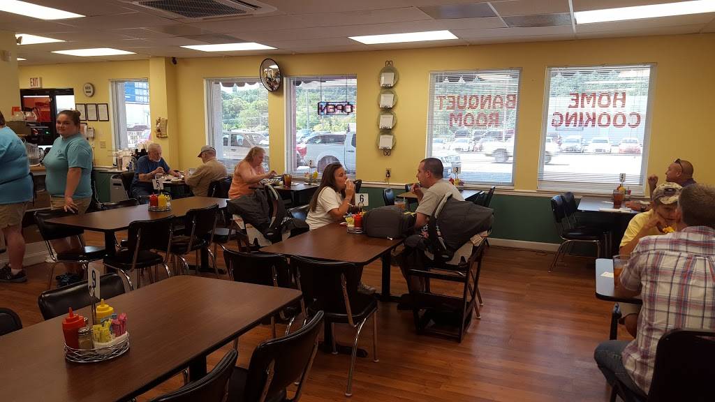 Roane Street Grill | restaurant | 812 N Roane St, Harriman, TN 37748, USA | 8652856025 OR +1 865-285-6025