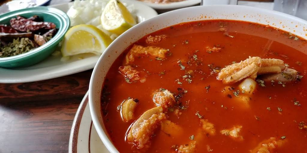 Super Antojitos | restaurant | 341 E First St, Tustin, CA 92780, USA | 7148322252 OR +1 714-832-2252