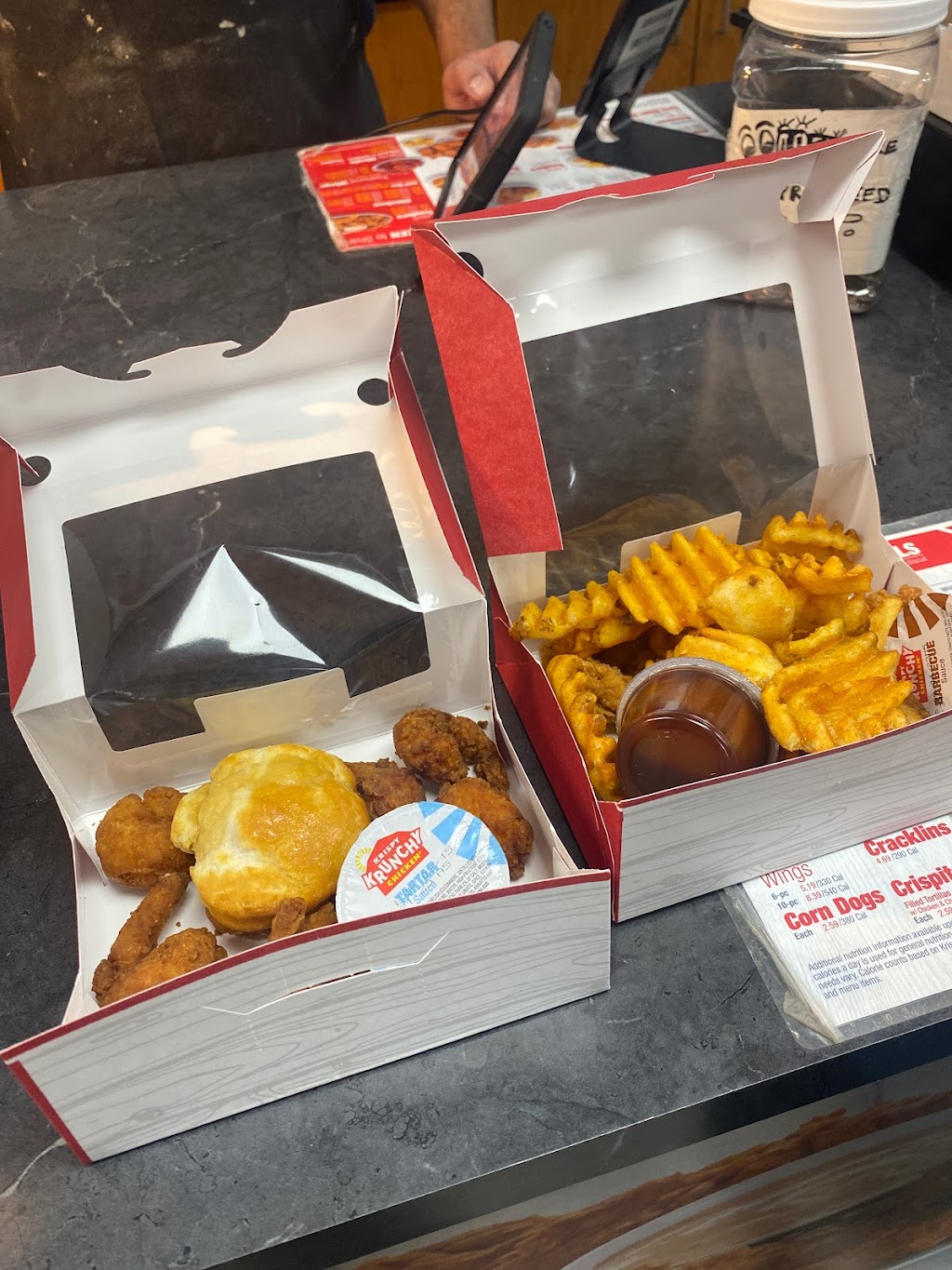 Krispy krunchy Chicken | restaurant | 24 Main St, Durham, CT 06422, USA | 8603491017 OR +1 860-349-1017