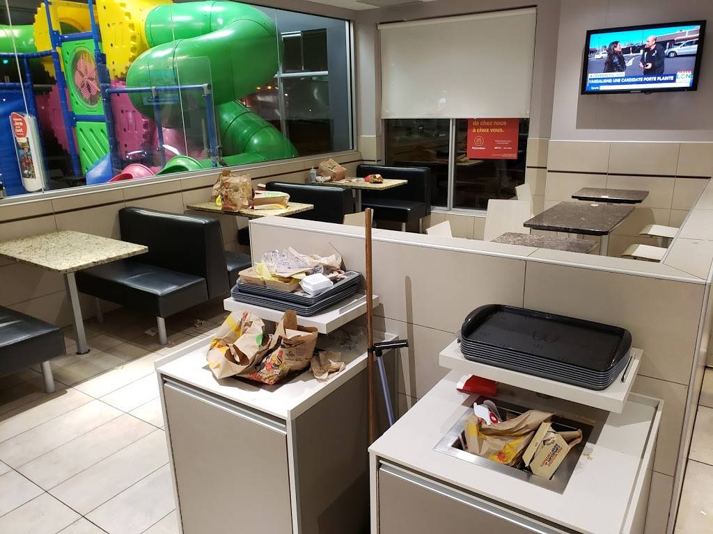 McDonalds | cafe | 213 Chemin dAylmer, Gatineau, QC J9H 1A3, Canada | 8196844556 OR +1 819-684-4556