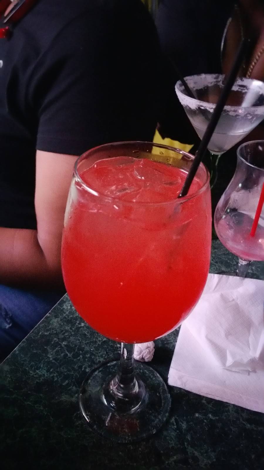 Reeses Lounge | restaurant | 1827 W 87th St, Chicago, IL 60620, USA | 7732381993 OR +1 773-238-1993