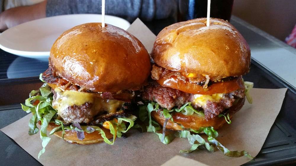 Belly Bombz Kitchen | restaurant | 11824 Artesia Blvd, Artesia, CA 90701, USA | 5624025400 OR +1 562-402-5400