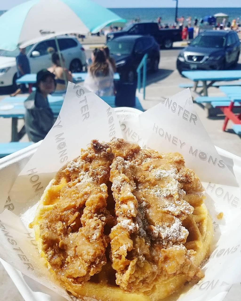 Honey Monster Gourmet Crispy Chicken | restaurant | 10 Main St #8, Wasaga Beach, ON L9Z 2K3, Canada | 4162687704 OR +1 416-268-7704