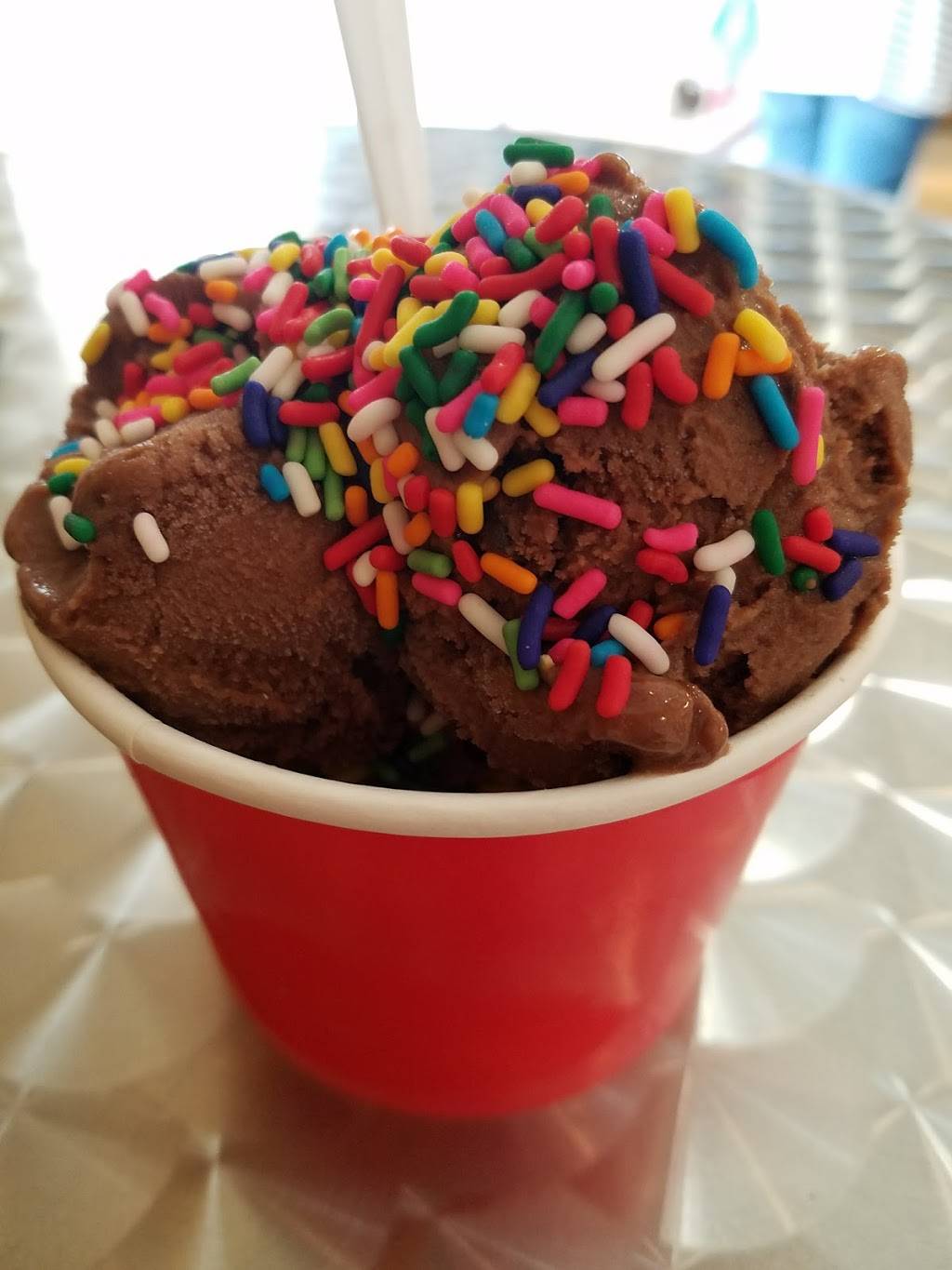 Heres The Scoop Homemade Ice Cream | restaurant | 818 E New Haven Ave #102, Melbourne, FL 32901, USA | 3213124257 OR +1 321-312-4257