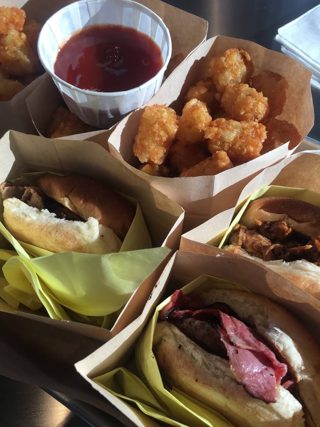 The Slyder House | restaurant | 4000 San Fernando Rd, Glendale, CA 91204, USA | 8182403474 OR +1 818-240-3474