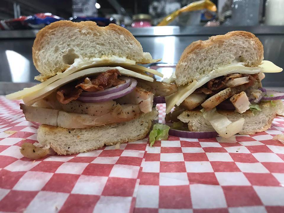 Hoagie Market | restaurant | 1030 Walker Rd, Windsor, ON N8Y 2N5, Canada | 2263478660 OR +1 226-347-8660