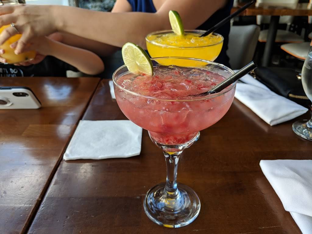 Altus Cafe | restaurant | 4325 Broadway, New York, NY 10033, USA | 2129281367 OR +1 212-928-1367