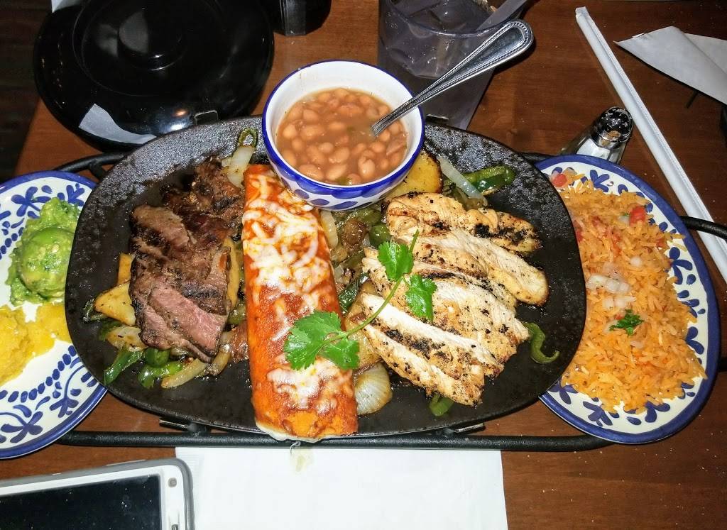 El Torito | restaurant | 6040 Canoga Ave, Woodland Hills, CA 91367, USA | 8183481767 OR +1 818-348-1767