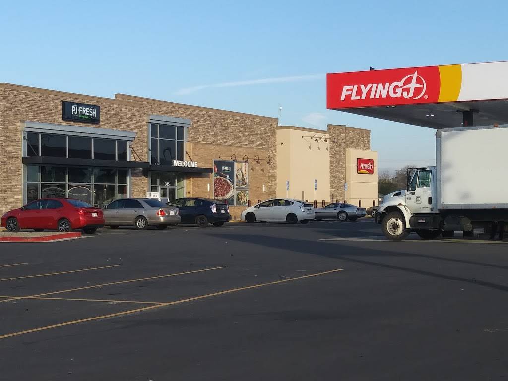 Flying J Travel Center | restaurant | 345 Roth Rd, Lathrop, CA 95330, USA | 2099821460 OR +1 209-982-1460