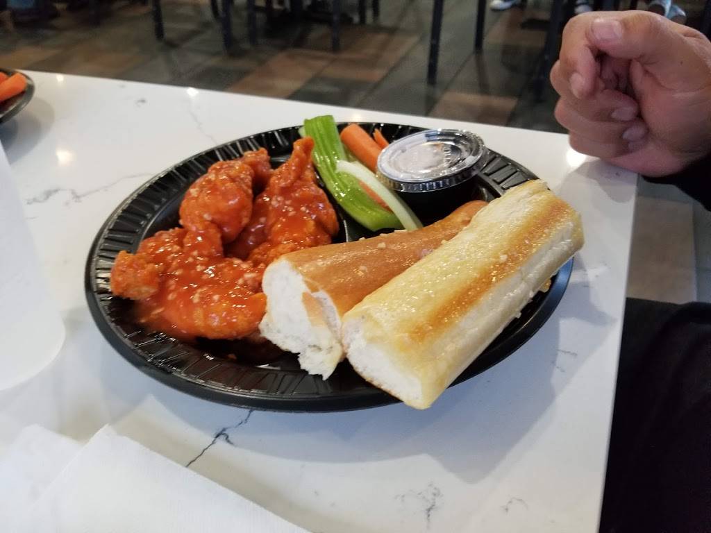 Epic Wings N Things | restaurant | 39650 Winchester Rd, Temecula, CA 92591, USA | 9516993336 OR +1 951-699-3336