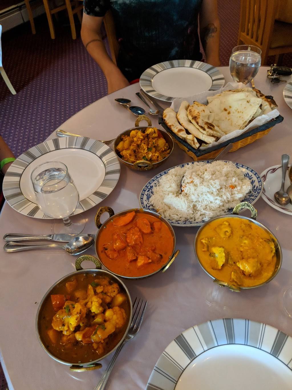 New Paltz Indian Restaurant | restaurant | 1 N Manheim Blvd, New Paltz, NY 12561, USA | 8452556441 OR +1 845-255-6441