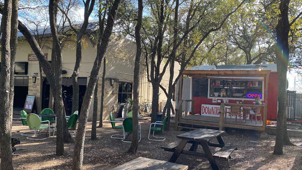 Downtown Burgers South Park meadows | restaurant | 9500 S IH 35 Frontage Rd, Austin, TX 78748, USA | 5128083887 OR +1 512-808-3887