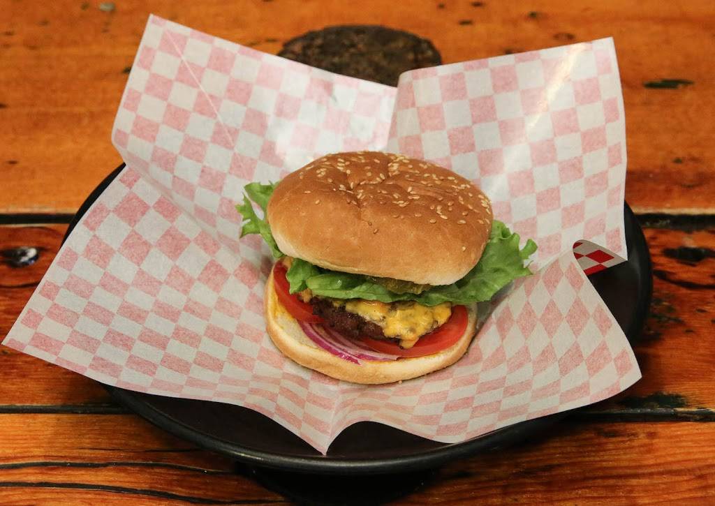 Volcano Country Store | restaurant | 16146 Main St, Volcano, CA 95689, USA | 2092964459 OR +1 209-296-4459