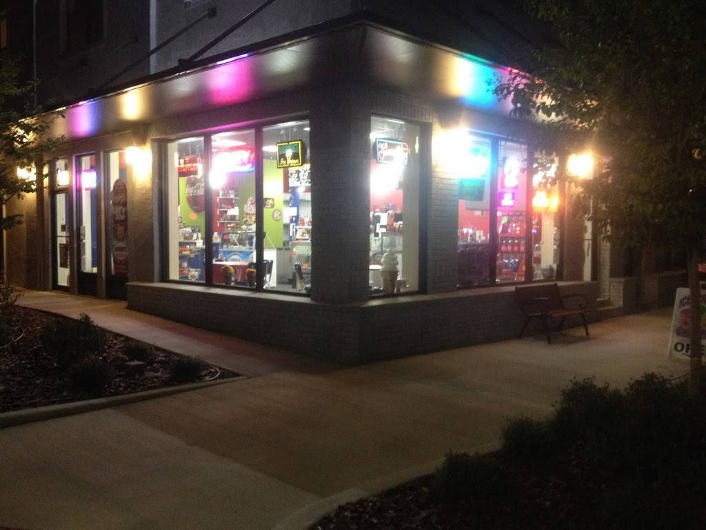 Central Avenue Treats | meal takeaway | 84 N Central Ave, Umatilla, FL 32784, USA | 3527712626 OR +1 352-771-2626