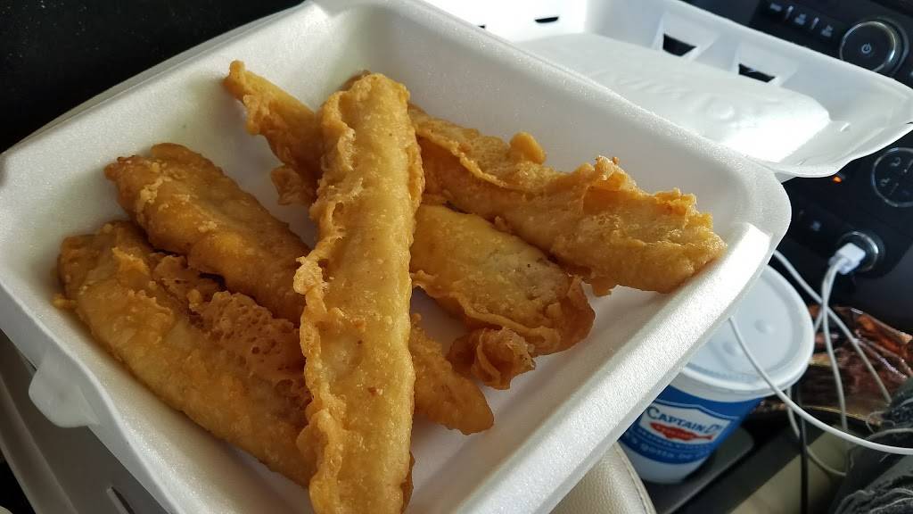 Captain Ds | restaurant | 2307 NC-54, Durham, NC 27713, USA | 9193612110 OR +1 919-361-2110