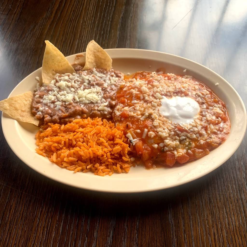 Chela’s restaurant bar | restaurant | 4901 Durfee Ave, Pico Rivera, CA 90660, USA | 5626999817 OR +1 562-699-9817