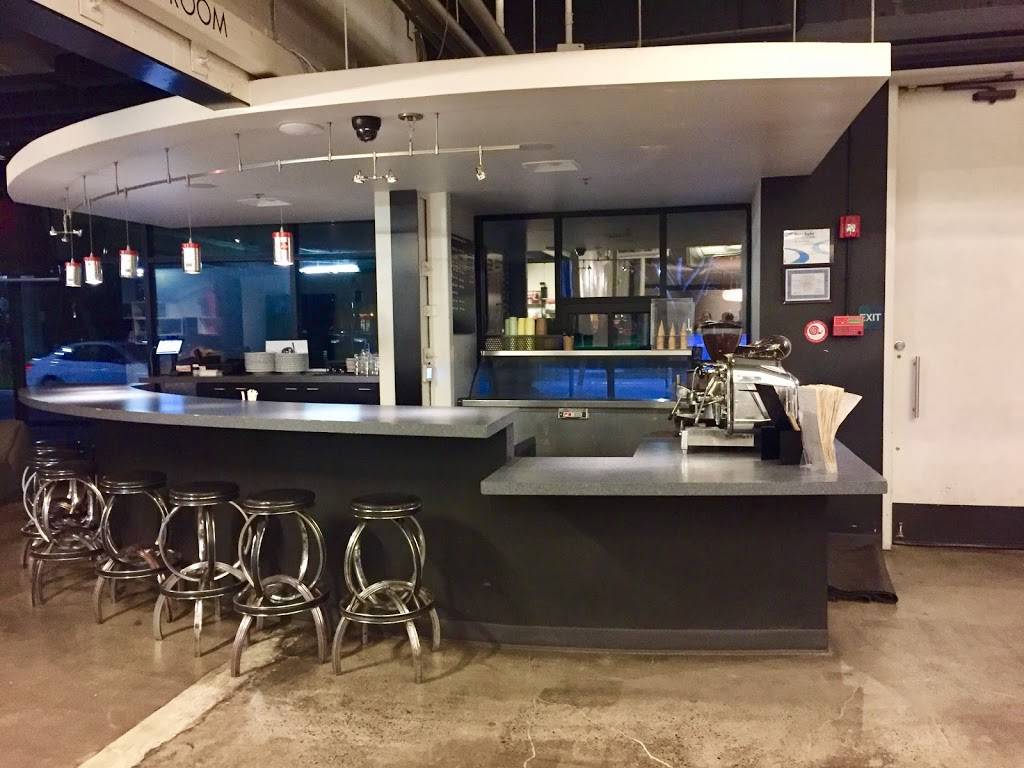 Hot Italian Pizza & Panini Bar | restaurant | 1627 16th St, Sacramento, CA 95814, USA | 9164443000 OR +1 916-444-3000