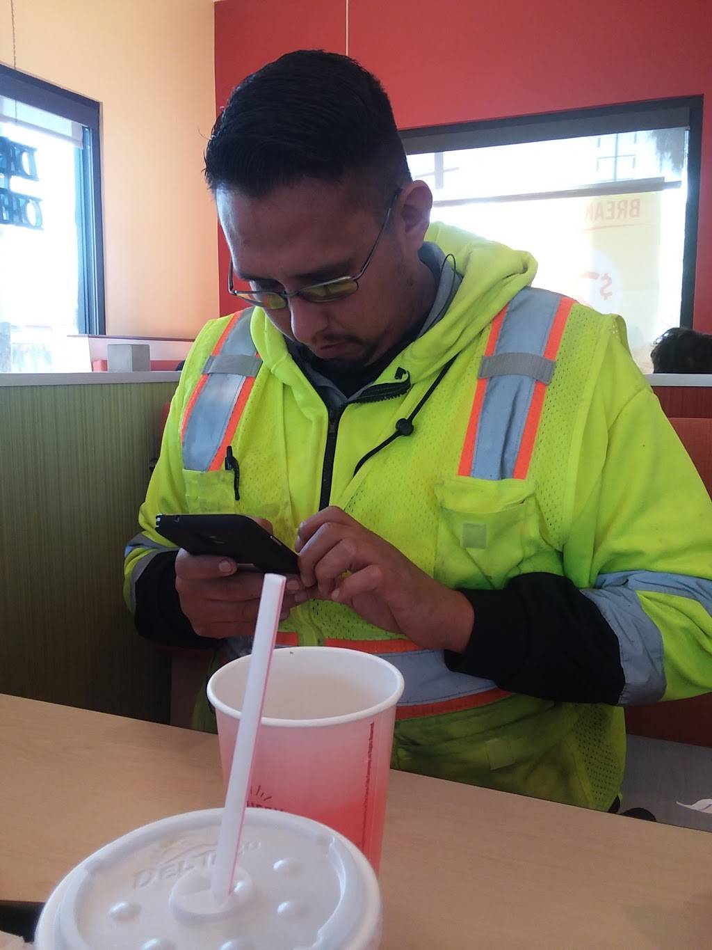 Del Taco | meal takeaway | 4903 Eagle Rock Blvd, Los Angeles, CA 90041, USA | 3232541007 OR +1 323-254-1007