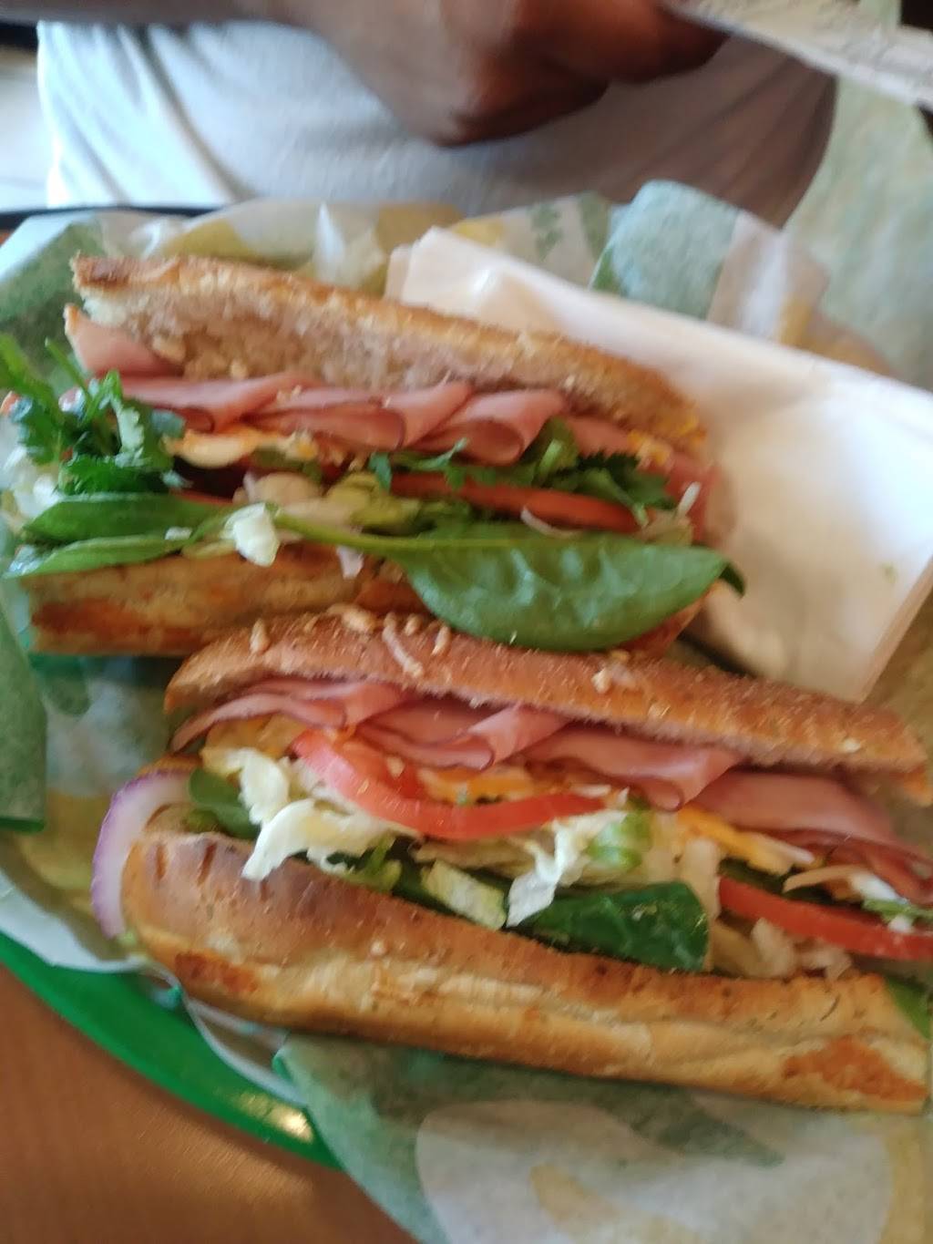 Subway Restaurants | restaurant | 10995 Rosecrans Ave, Norwalk, CA 90650, USA | 5628642525 OR +1 562-864-2525