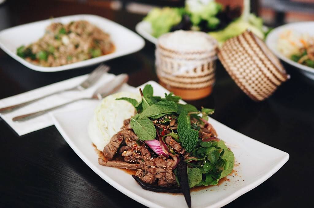 Sri Siam Cafe | restaurant | 12843 Vanowen St, North Hollywood, CA 91605, USA | 8189826262 OR +1 818-982-6262