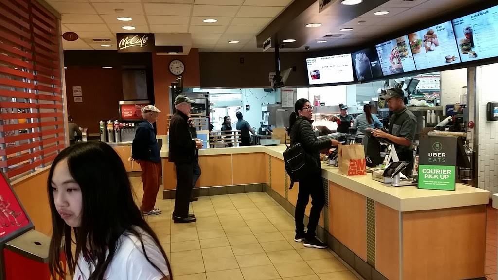 McDonalds | cafe | 456 Blossom Hill Rd, San Jose, CA 95123, USA | 4082275811 OR +1 408-227-5811