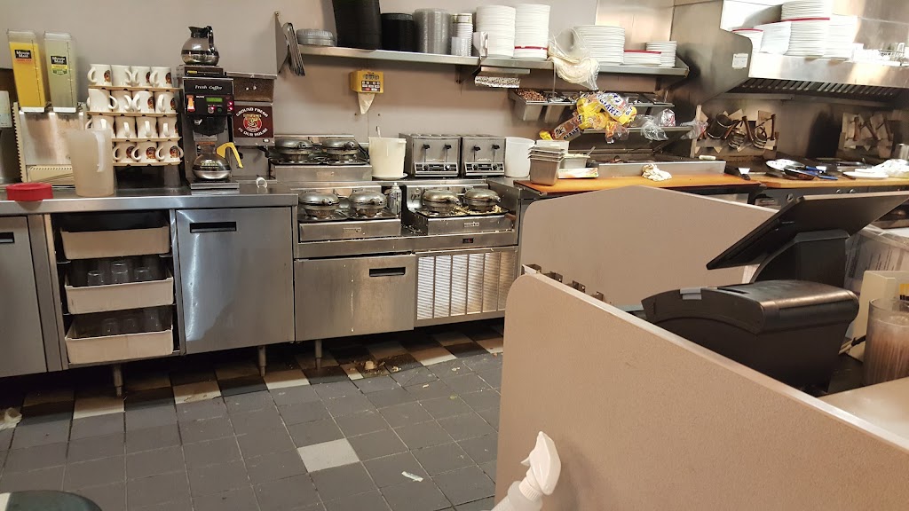 Waffle House | meal takeaway | 6305 N 9th Ave, Pensacola, FL 32504, USA | 8504785633 OR +1 850-478-5633