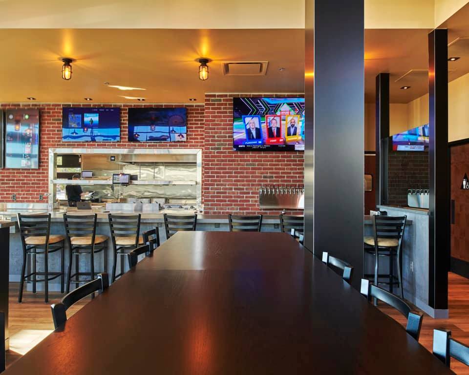 Brew City Burgers | restaurant | 1425 1st St Suite 101, Gilroy, CA 95020, USA | 4087672690 OR +1 408-767-2690