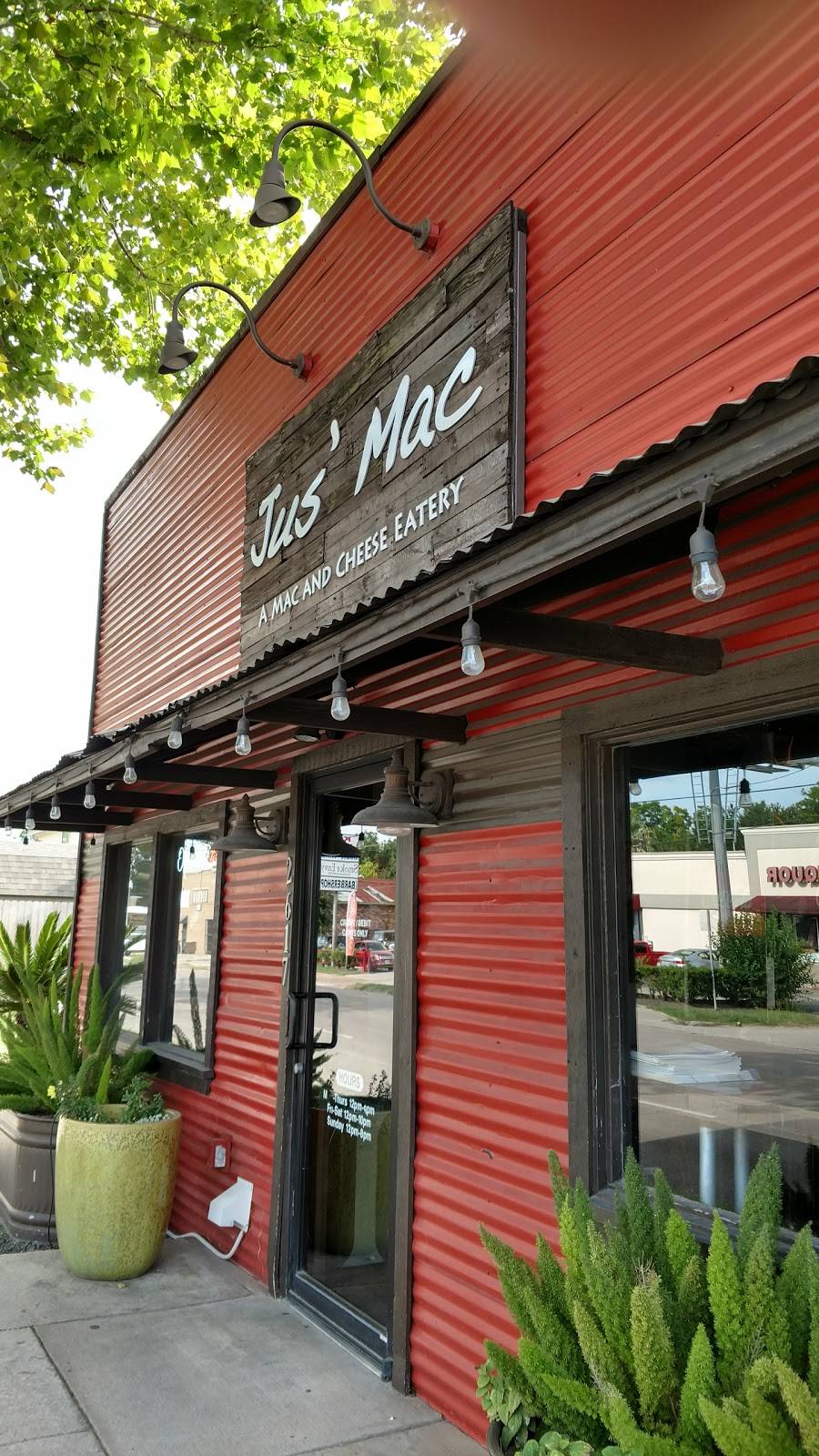 Jus Mac | restaurant | 2617 Yale St, Houston, TX 77008, USA | 7136228646 OR +1 713-622-8646