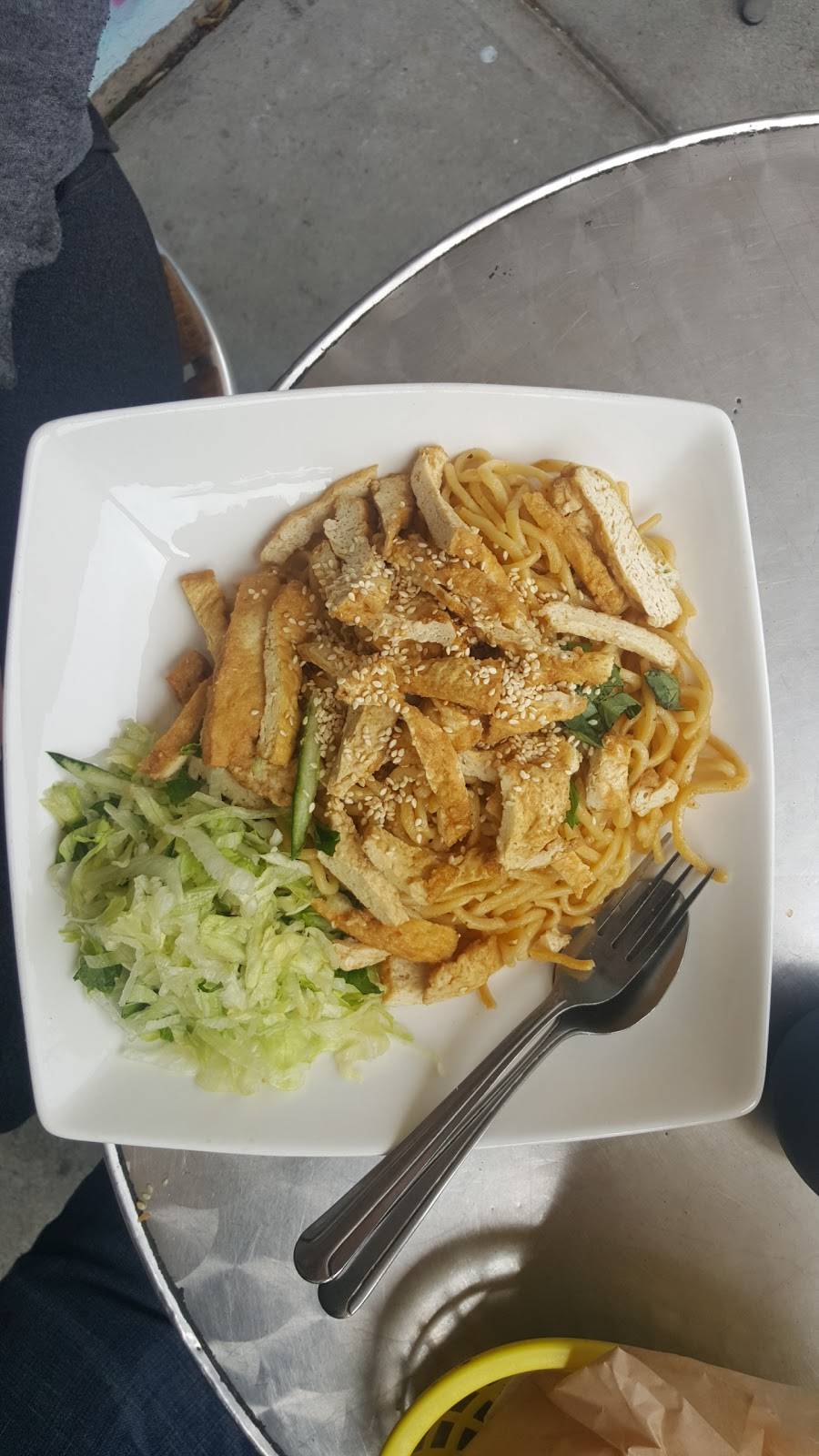 Little Vietnam Cafe | restaurant | 309 6th Ave, San Francisco, CA 94118, USA | 4158760283 OR +1 415-876-0283