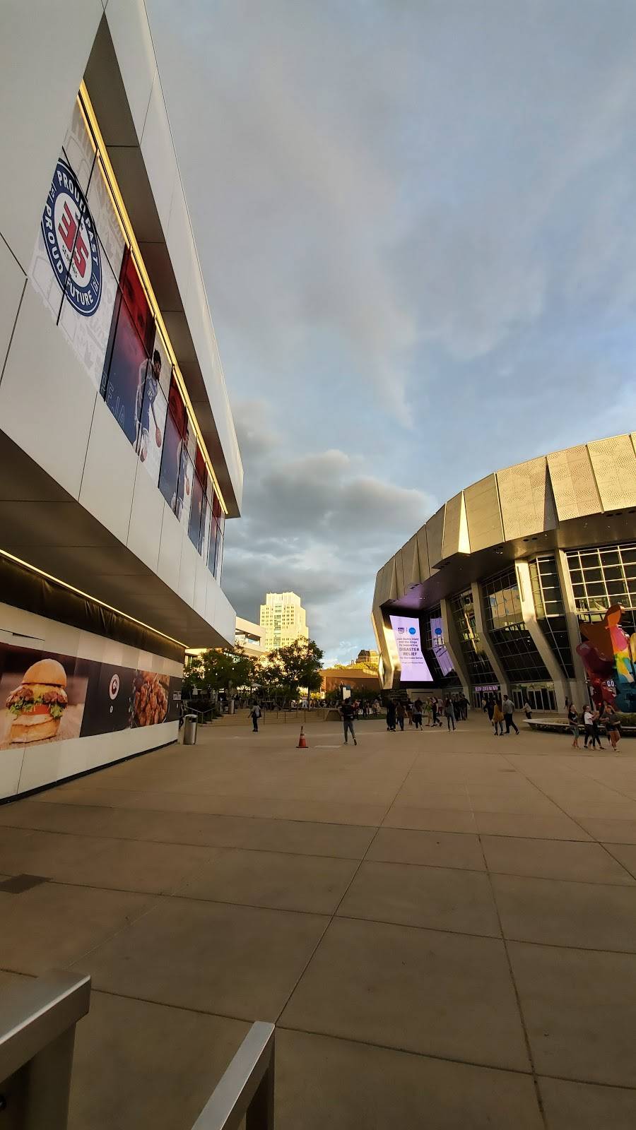 Pressed Juicery | restaurant | 414 K St STE 140, Sacramento, CA 95814, USA | 9164422090 OR +1 916-442-2090