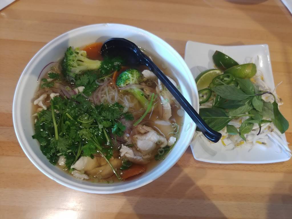 Baby Tuna Poki And Pho | restaurant | 26574 Bouquet Canyon Rd, Santa Clarita, CA 91350, USA | 6614308638 OR +1 661-430-8638