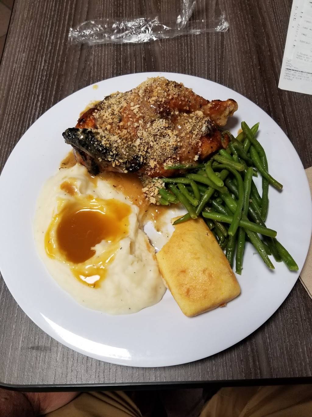 Boston Market | restaurant | 100 N Broadway, Hicksville, NY 11801, USA | 5168221484 OR +1 516-822-1484