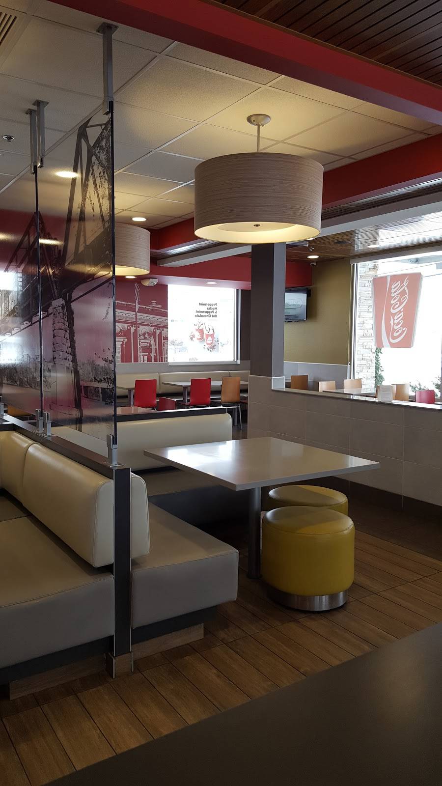 McDonalds | cafe | 1111 N Clinton St, Defiance, OH 43512, USA | 4197826498 OR +1 419-782-6498