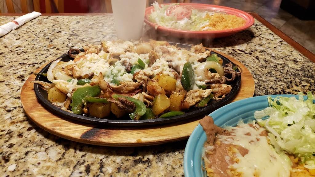 Los Portales Mexican Restaurant | restaurant | 1506 Lowes Dr, Murray, KY 42071, USA | 2707670315 OR +1 270-767-0315