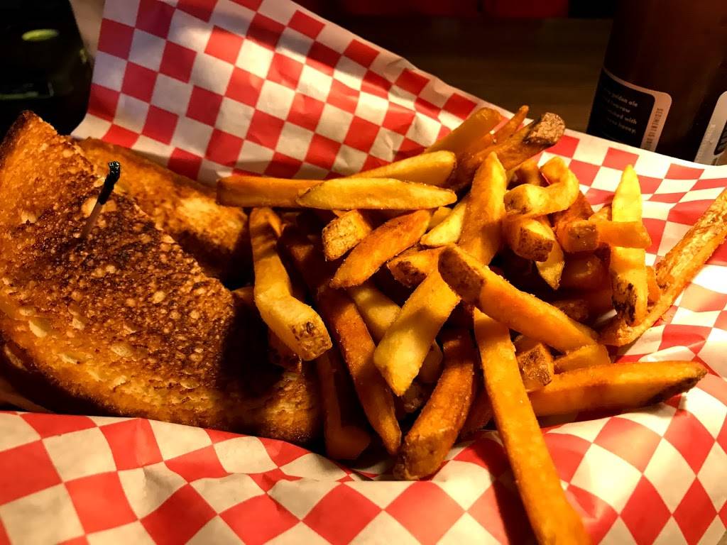 Lakewood Landing | restaurant | 4334, 5818 Live Oak St, Dallas, TX 75214, USA | 2148232410 OR +1 214-823-2410