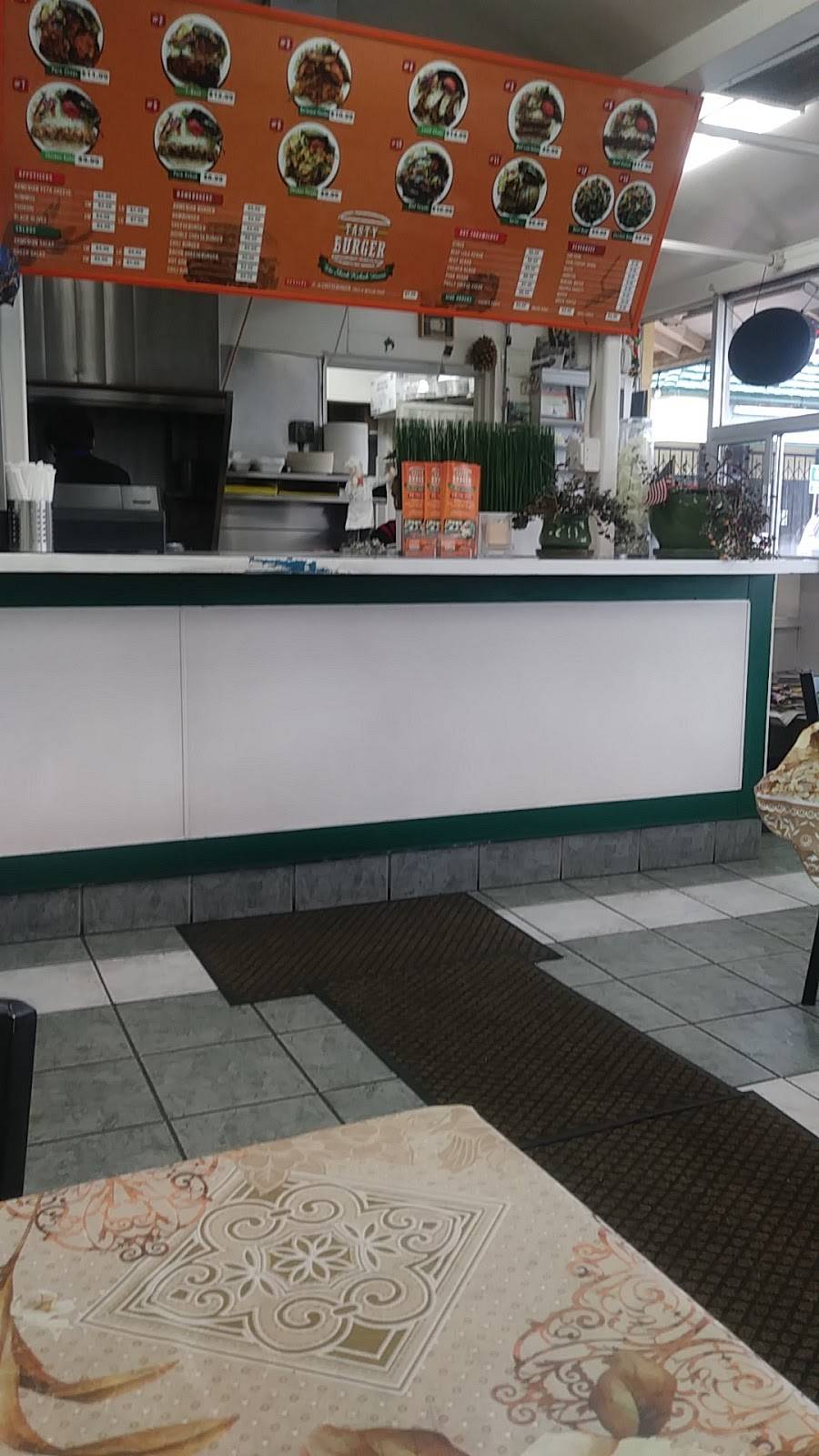 Tasty Burgers | restaurant | 12525 Vanowen St, North Hollywood, CA 91605, USA | 8187640572 OR +1 818-764-0572