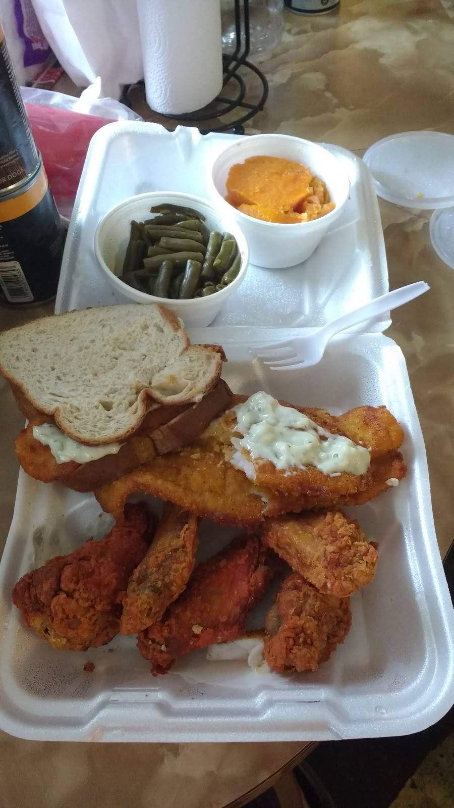 J Hot Fish | restaurant | 1393 Cleveland Ave, Columbus, OH 43211, USA | 6149289294 OR +1 614-928-9294